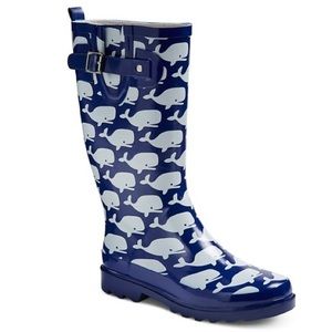 SUPER CUTE whale rain boots!! 🐳🐳🐳